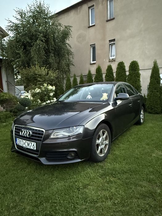 Sprzedam Audi A4b 8 w bardzo dobrym stanie