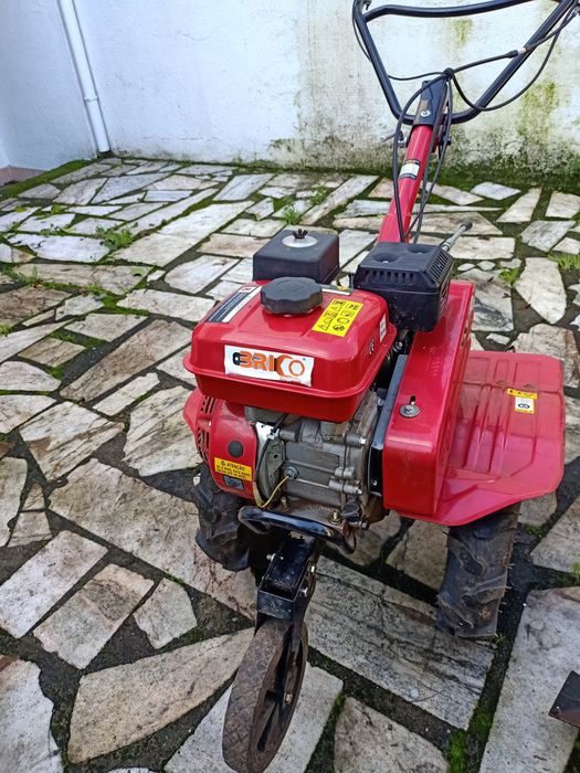 Motoenxada vermelha 7cv