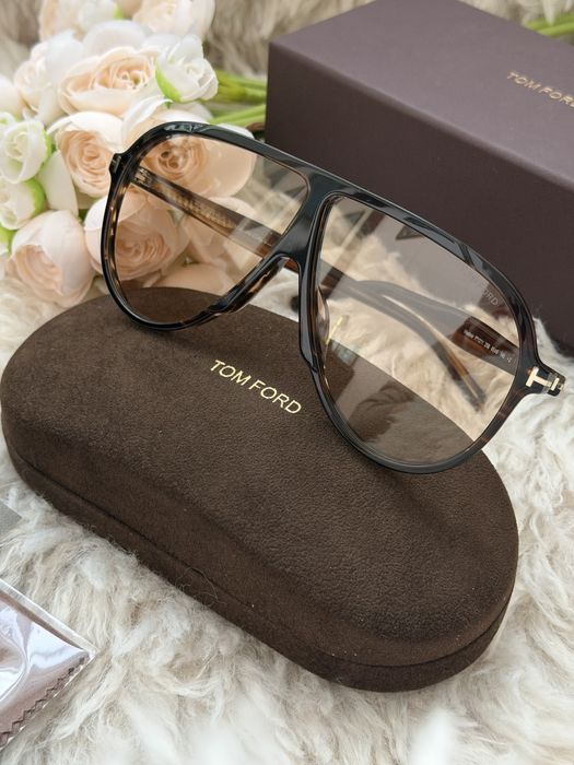 Сонцезахисні окуляри Tom Ford
