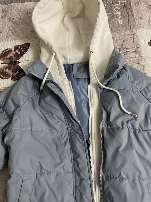 Продам демісезонну куртку