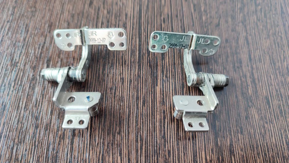 Запчастини Samsung r518 (матриця, петлі)