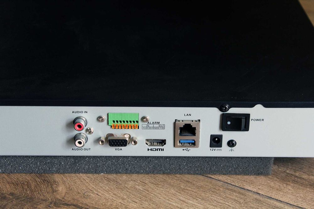 16 канальный Сетевой видеорегистратор NVR Hikvision DS-7616NI-I2