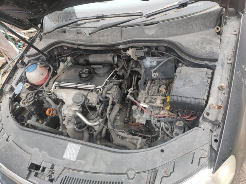 NA CZĘŚCI VW Volkswagen Passat B6 Kombi 2.0 TDI