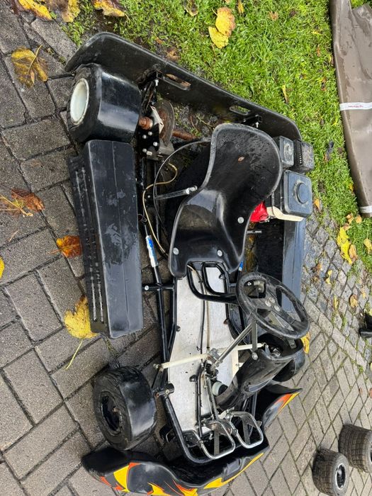 Vendo Kart de Lazer JB/Deutsch Motor c/ Motor Honda GX200 (6.5HP) + Ki