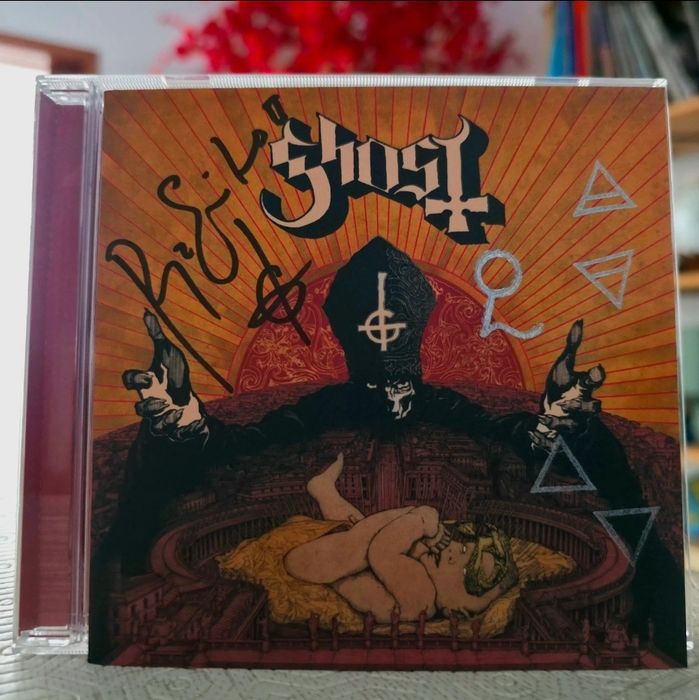 Ghost - Infestissumam autografado