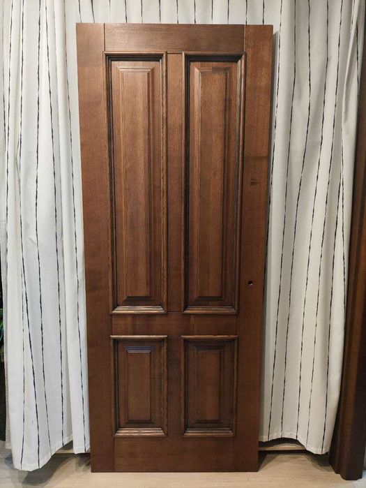 Двері з массиву ясеня
