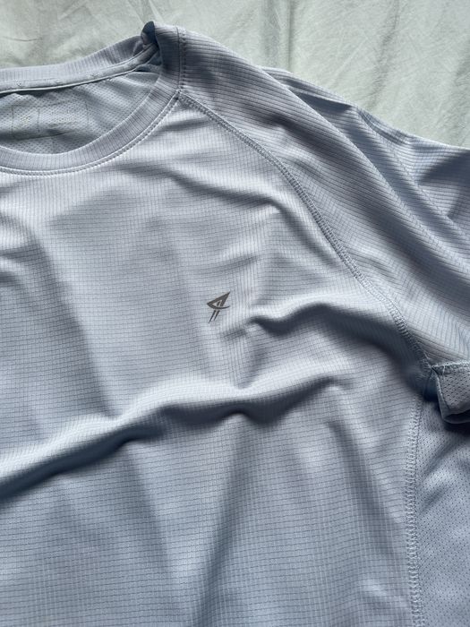 t-shirt desportiva primark