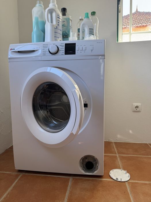 Máquina de lavar roupa VOX - 6kg