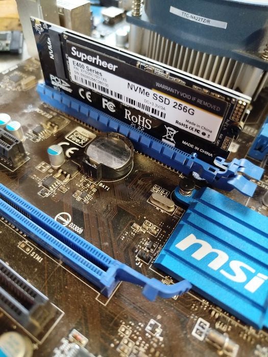 Продам жорсткий диск М2  nvme 256 GB  PCI-e 4.0