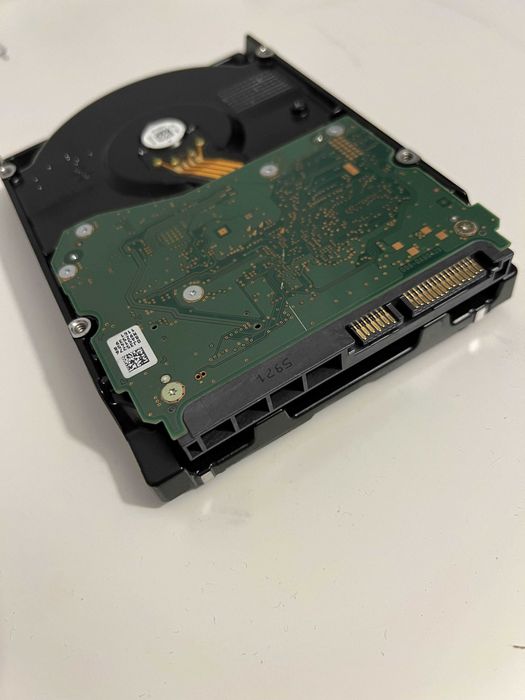 Dysk HGST 8TB / HUH728080ALN600 / 8 TB / HDD uszkodzony