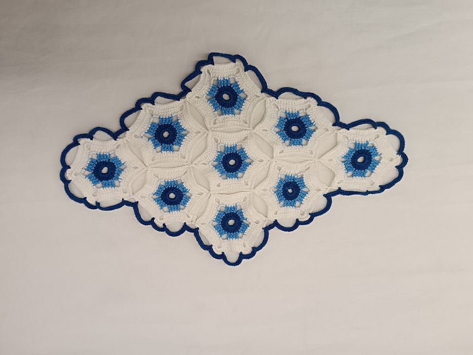 Pano Naperon em Crochê feito à mão. 40 cm. Novo