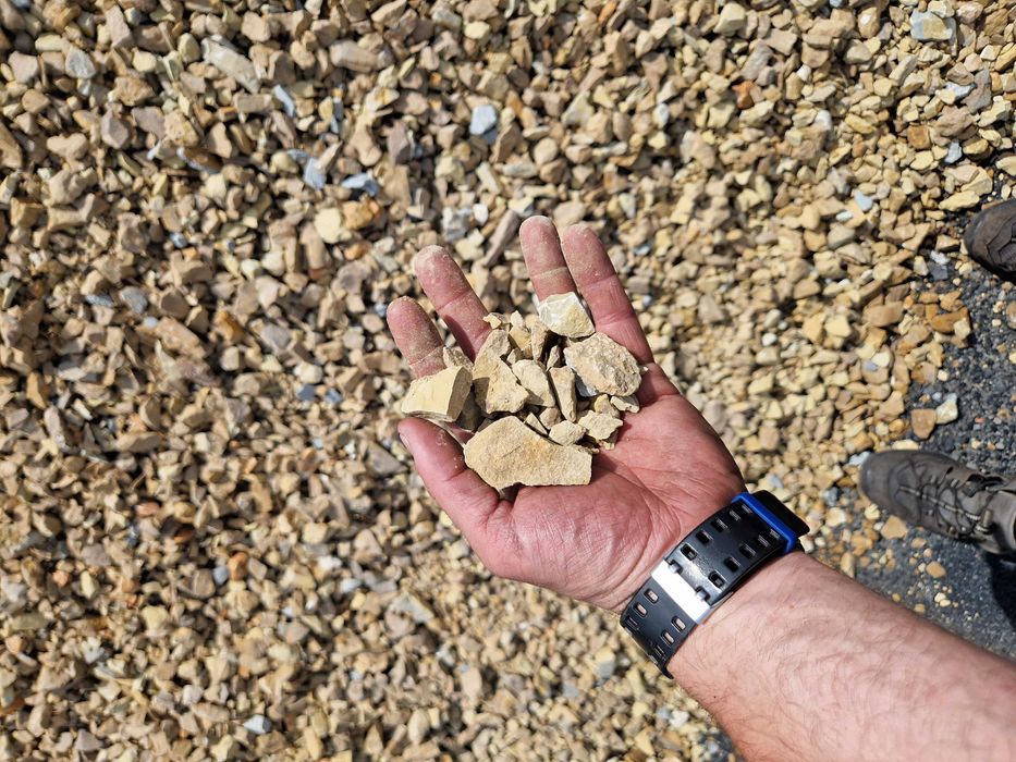 Ziemia z transportem kamień piasek i inne kruszywa