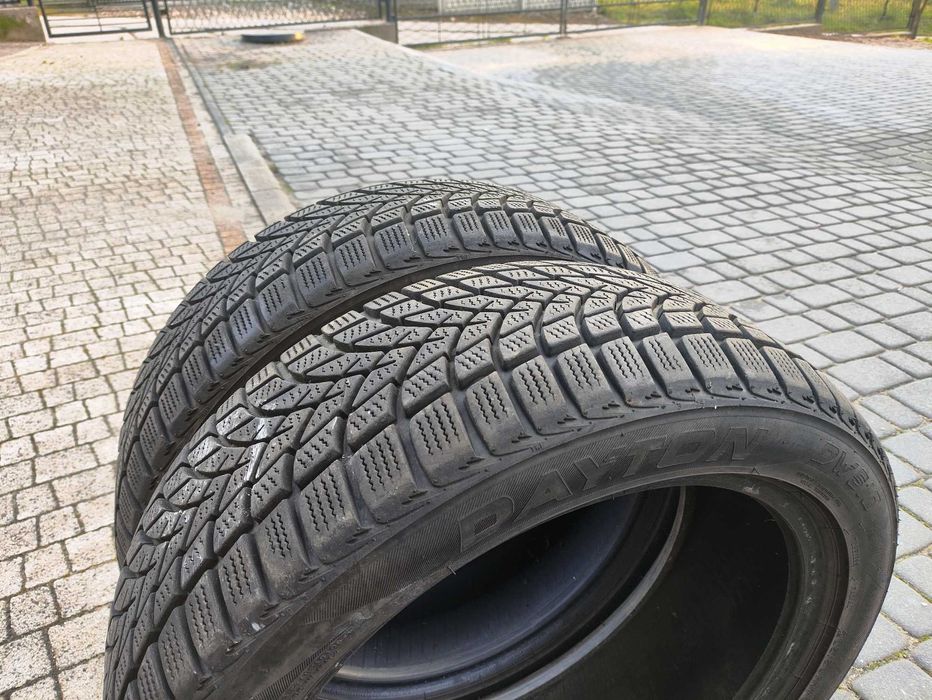 2x Opony zimowe Dayton DW510 EVO 205/50/R17
