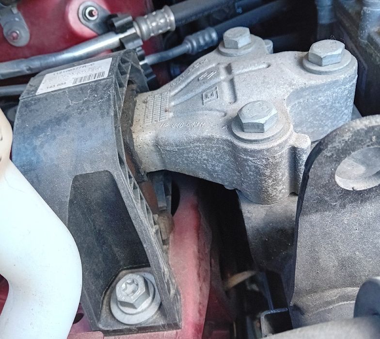 Apoio do motor RENAULT Zoe (BFM_)