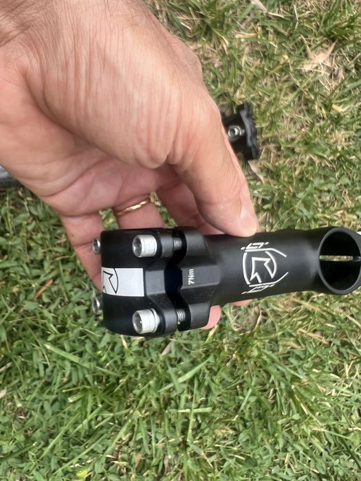 Varios acessórios para bicicleta