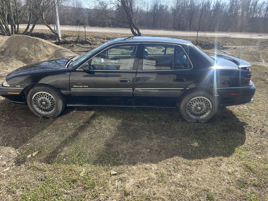 Продається pontiag grand am 1993