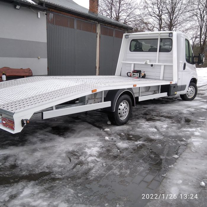 najazd zabudowa platforma  auto laweta producent