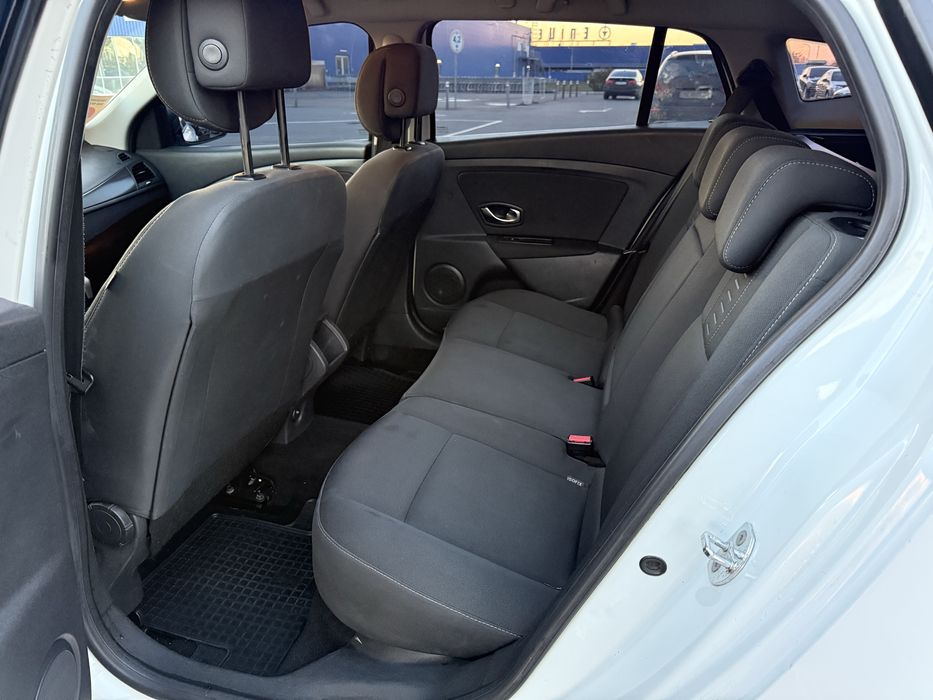 Renault (2228) Megane (ВНЕСОК від 30%) Авторинок МЕТРО Кривий Ріг