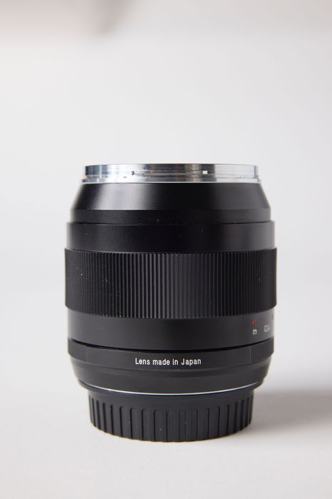 Carl Zeiss Distagon T* 28mm f/2 ZE (Canon EF)