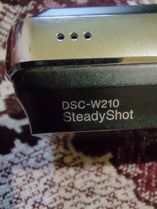 Sony Cyber-Shot DSC-W210 Цифрова камера