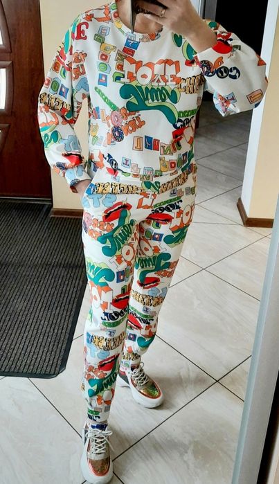 Dress sportowy komplet spodnie I bluza