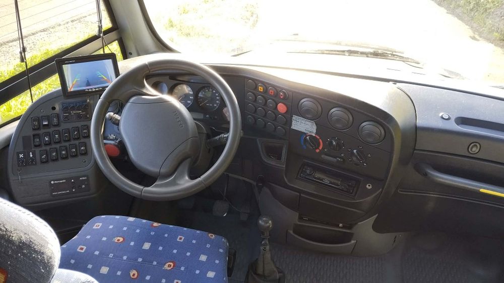 Mini bus com Poucos Km