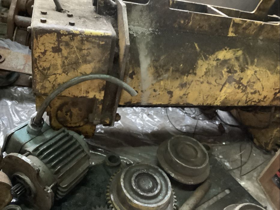 Таль,тельфер 1 тонна тележка,крюк,гак