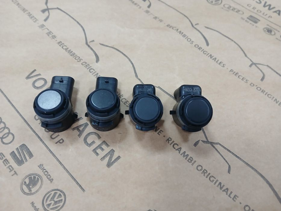 Датчик парковки парктроник VW Audi Skoda 5Q0919275B 5Q0919275C GRU