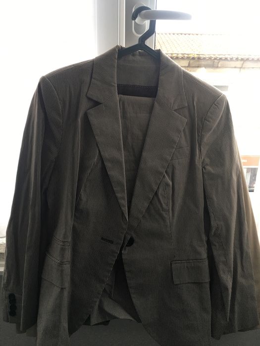 Blazer tamanho M praticamente novo