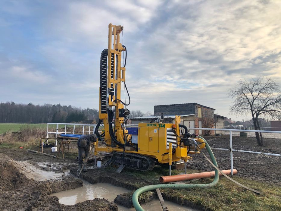 Wiercenie studni/ Studnie wiercone/ Studnie Głębinowe/ Pompy ciepła