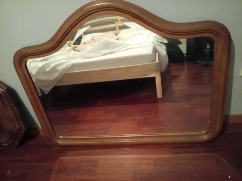 Espelo de parede antigo, muito bonito