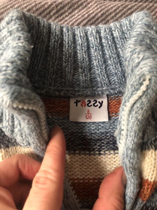 Sweater cieply z welna 50% 116-122