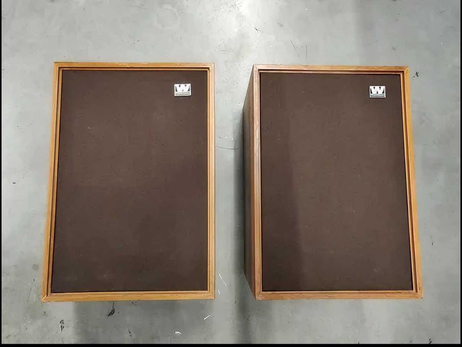 Pair of vintage WHARFEDALE Denton 2XP, colunas WHARFEDALE