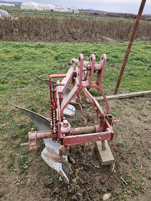 Продам плуг Krone 2x30