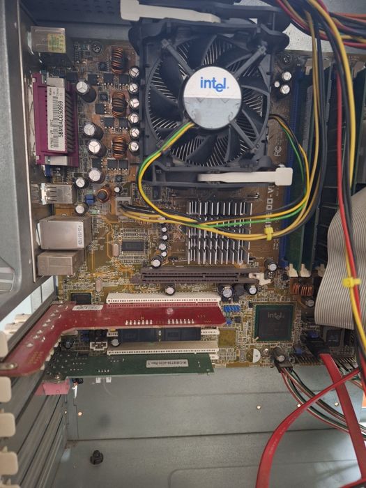 Продам компьютер 478 сокет Pentium D 2.3gb ddr  80gb hdd