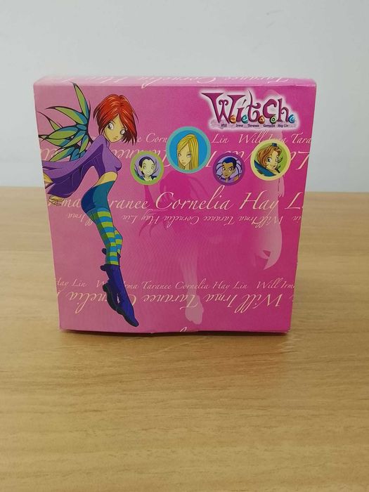 Caixa com 36 Esferográficas + lapiseiras da W.I.T.C.H