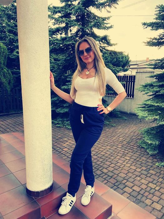 Spodnie dresowe damskie