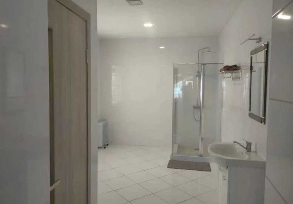 Отличный  2х этажный Дом  Первая линия Красивый вид