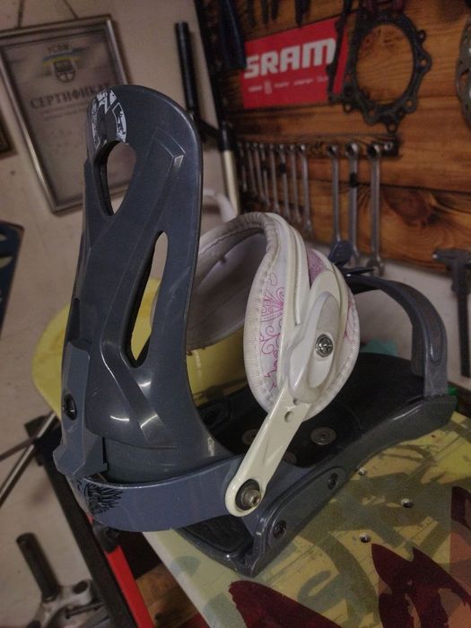 Сноуборд Lamar (кріплення + боти К2 + чохол).