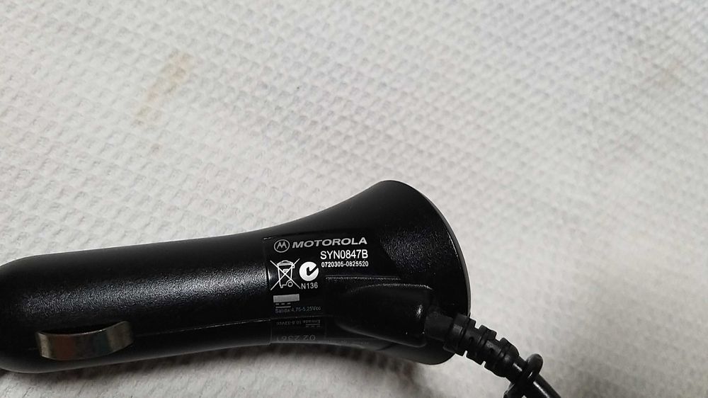 Carregador de Isqueiro mini USB Motorola