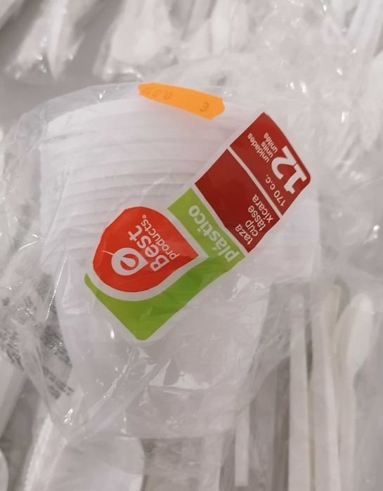 Copos e talheres, plástico descartar, lote 3, todo por 5€