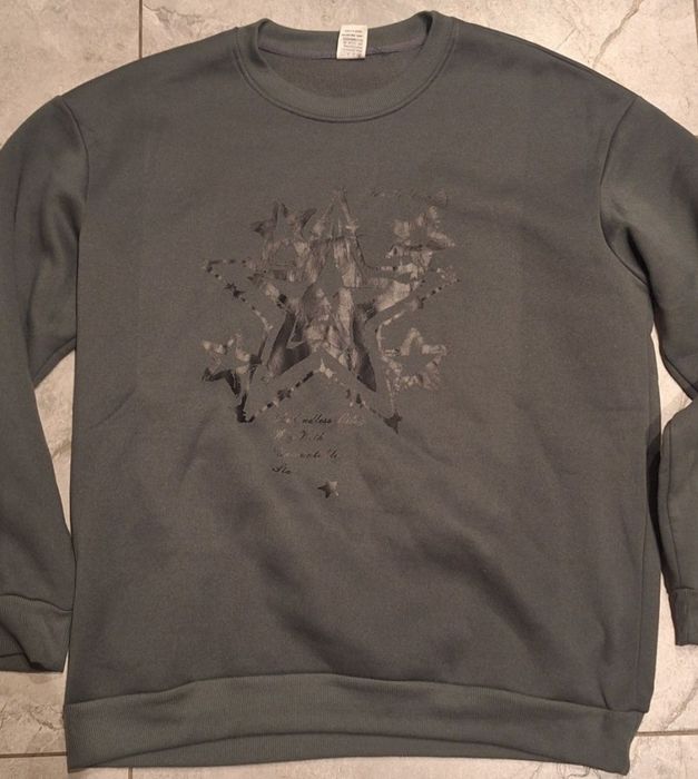 Sweter gwiazdka szary