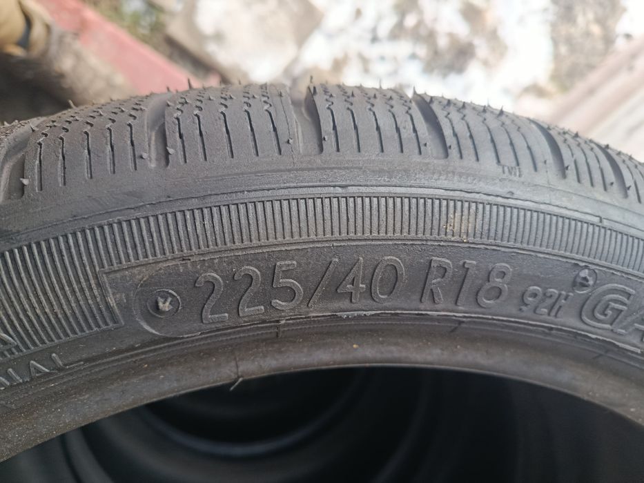 Opony Zimowe 225/40R18 Bieżnikowane Komplet Jasło