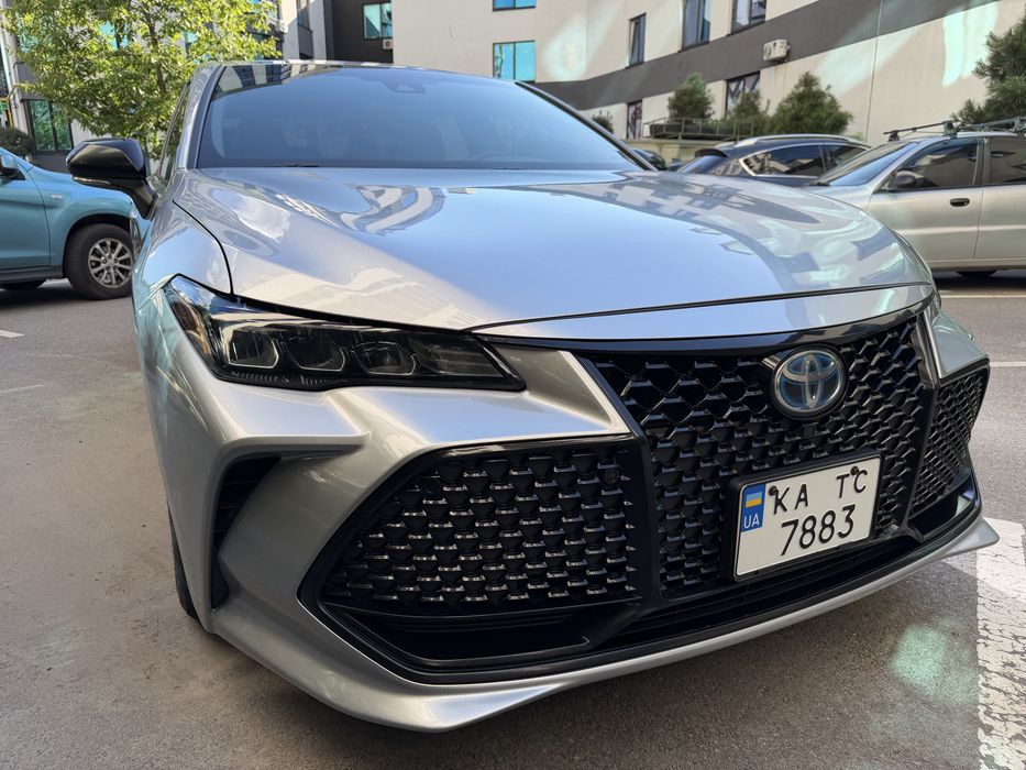 Toyota Avalon Гибрид 2019
