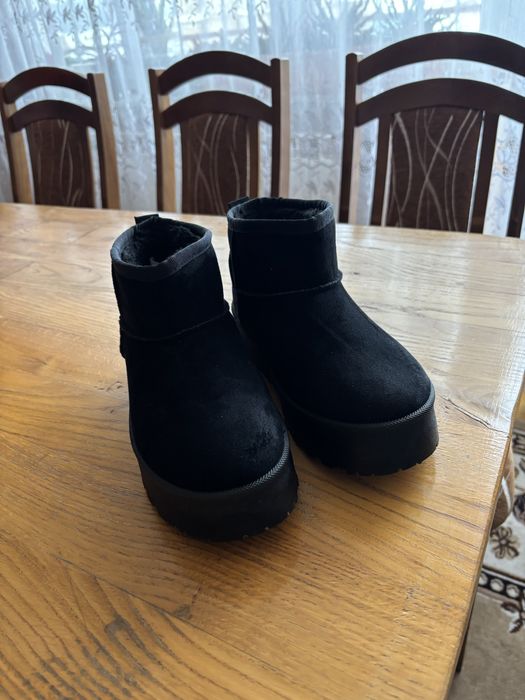 Sprzedam buty emu za dobrą kawę