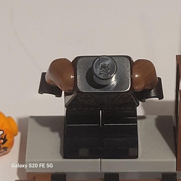 Lego ninjago figurka rox