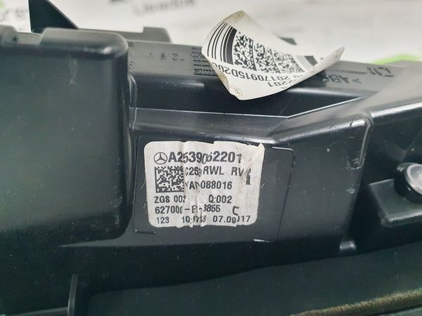 Farol Traseiro Direito Mercedes GLC C253