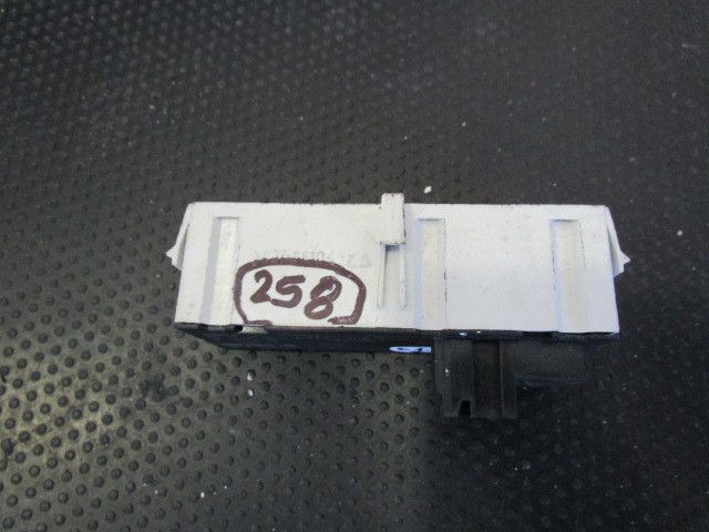 Display / ecrã de informações CITROËN C5 III (RD_)