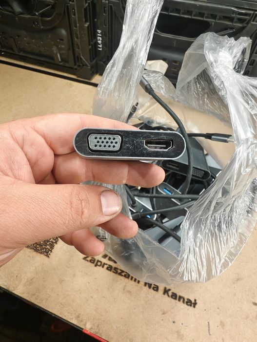 Aluminiowy Hub Adapter USB-C 4w1 | HDMI, VGA, USB 3.0, PD | NOWY