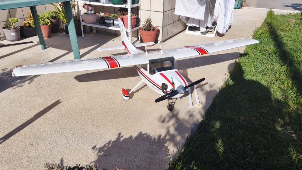 Avião RC Cesna182Skylane 2.10m